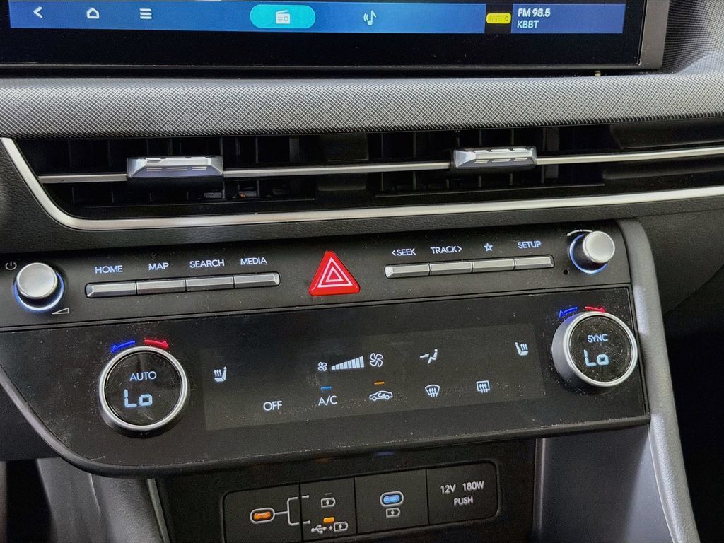 Used 2025 Hyundai Sonata SEL FWD image 19