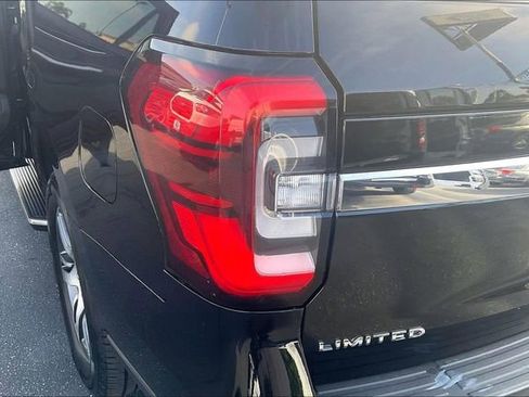 Certified 2023 Ford Expedition Limited image 31