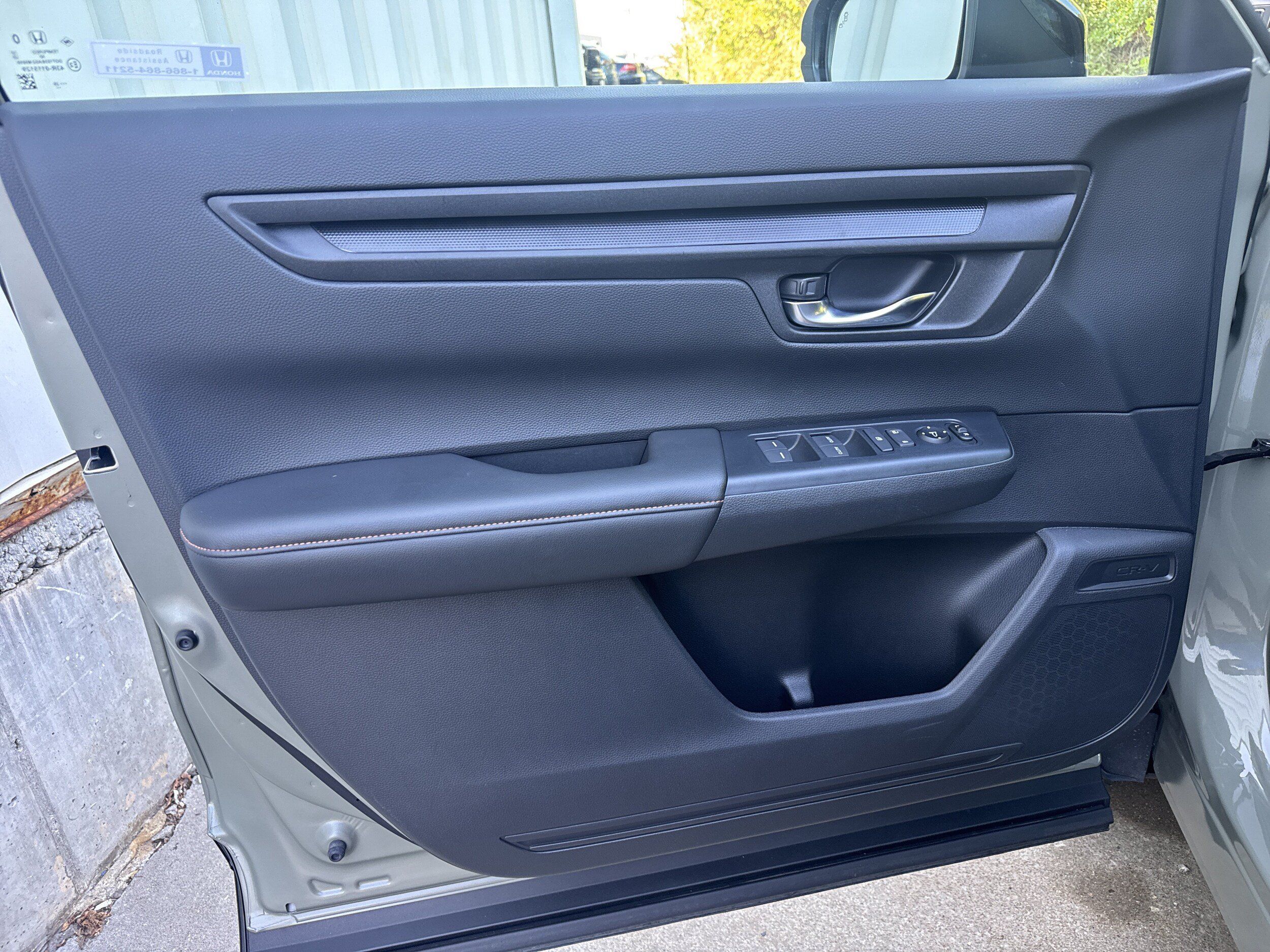 Used 2026 Honda CR-V TrailSport image 8