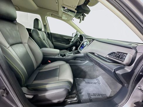 Used 2025 Subaru Outback Onyx Edition image 31