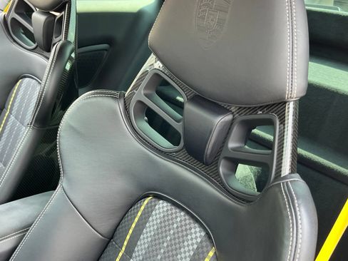 Used 2018 Porsche 911 GT3 w/ Sport Chrono Package RWD image 33