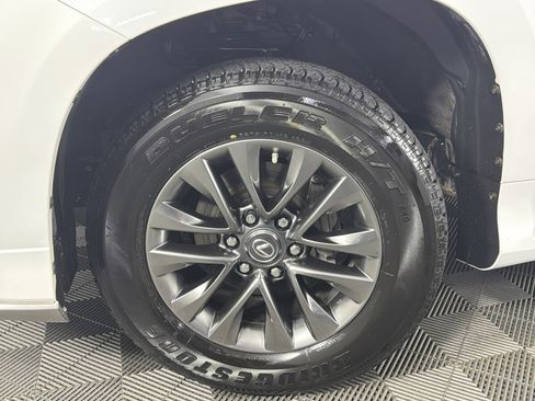 Used 2019 Lexus GX 460 Luxury w/ Sport Design Package AWD/4WD image 6