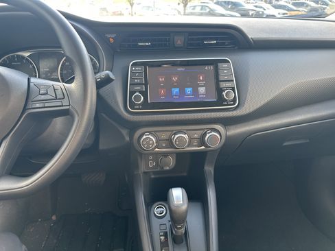 Used 2025 Nissan Kicks Play S image 23