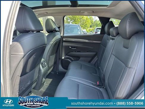Certified 2023 Hyundai Tucson Limited AWD/4WD image 12