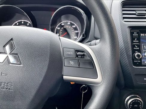 Used 2024 Mitsubishi Outlander Sport ES image 17