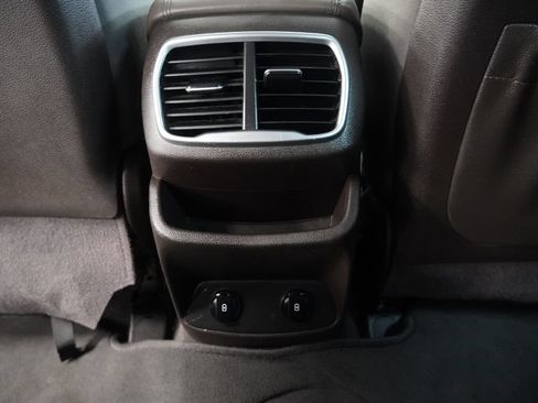 Used 2019 Hyundai Santa Fe SEL FWD image 29
