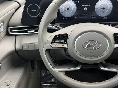 Used 2023 Hyundai Elantra SEL w/ Convenience Package FWD image 28
