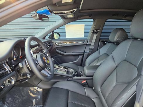 New 2026 Porsche Macan AWD/4WD image 27