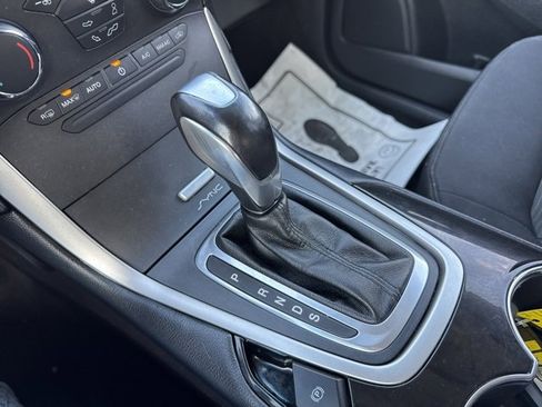 Used 2017 Ford Edge SEL image 20