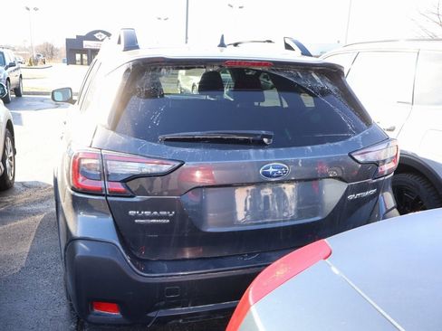 Used 2023 Subaru Outback Premium image 18