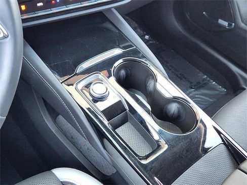 Certified 2025 Buick Envision Sport Touring image 16