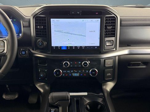 Used 2025 Ford F150 Lariat w/ FX4 Off-Road Package AWD/4WD image 18