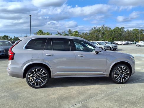 New 2026 Volvo XC90 B6 Plus image 8