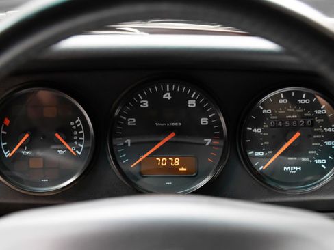 Used 1995 Porsche 911 Carrera RWD image 63