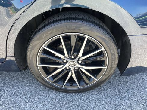 Used 2021 Toyota Camry SE FWD image 11