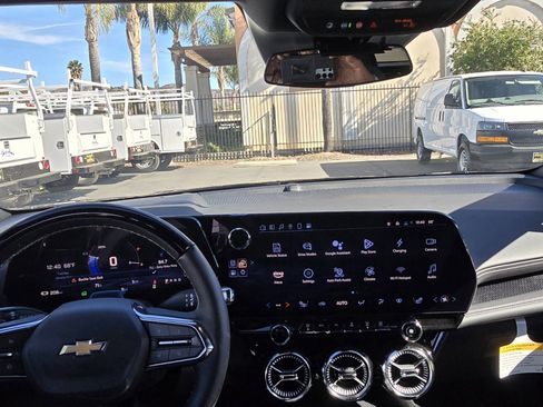 Used 2025 Chevrolet Blazer EV LT w/ Super Cruise Package image 39