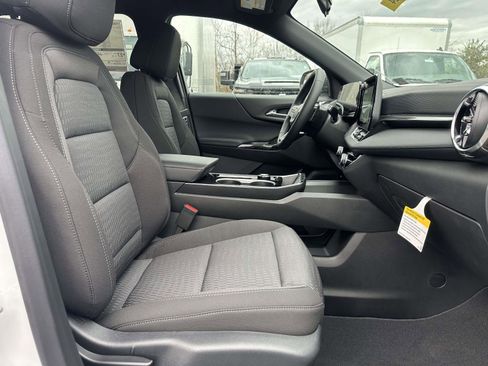 New 2026 Chevrolet Equinox LT image 25