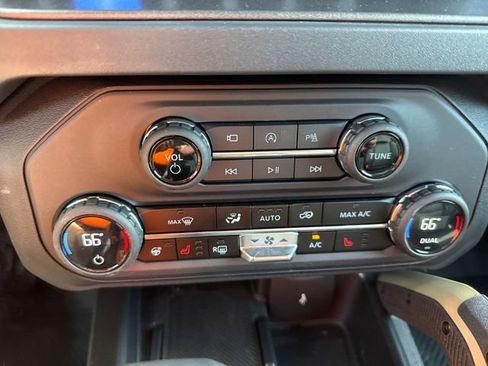 Used 2025 Ford Bronco Badlands AWD/4WD image 24
