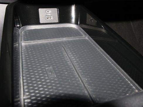 Used 2021 Ford Mustang Mach-E Premium AWD/4WD image 19