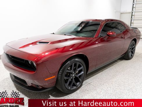 Used 2022 Dodge Challenger SXT w/ Blacktop Package RWD image 2