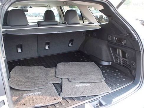 Used 2025 Subaru Outback Onyx Edition AWD/4WD image 5