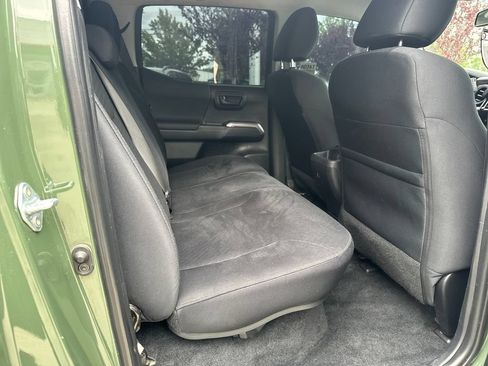 Used 2021 Toyota Tacoma SR5 w/ Trail Edition AWD/4WD image 15