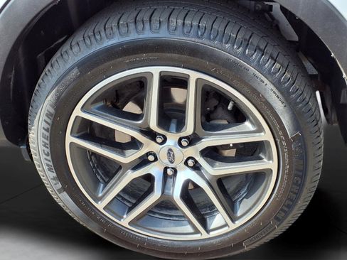 Used 2019 Ford Explorer Sport w/ Equipment Group 401A AWD/4WD image 8