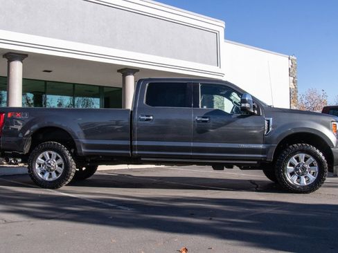 Used 2017 Ford F350 Platinum image 8