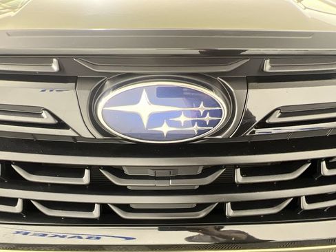Used 2024 Subaru Forester Premium AWD/4WD image 30