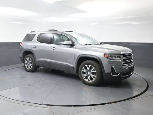 Used 2023 GMC Acadia SLT w/ Technology Package AWD/4WD image 3