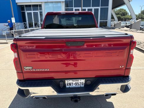 Used 2022 Chevrolet Silverado 1500 LT w/ Z71 Off-Road Package AWD/4WD image 10