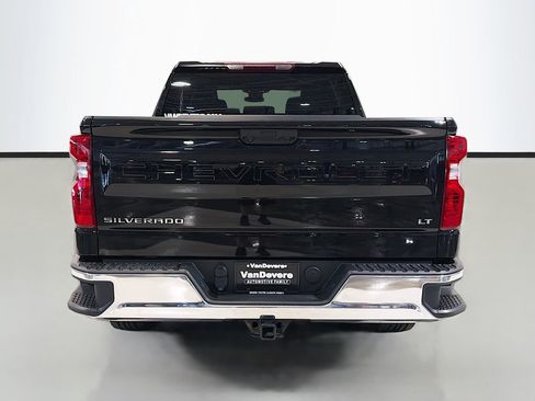 Used 2023 Chevrolet Silverado 1500 LT AWD/4WD image 9
