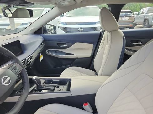 New 2026 Nissan Sentra SL w/ Floor Mat Package FWD image 8