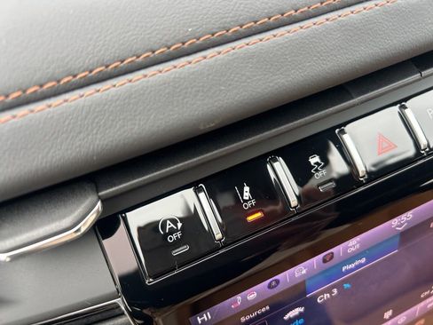 New 2025 Jeep Grand Cherokee Summit AWD/4WD image 41