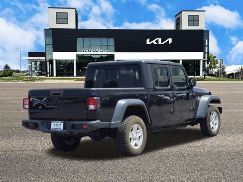Used 2023 Jeep Gladiator Sport AWD/4WD image 5