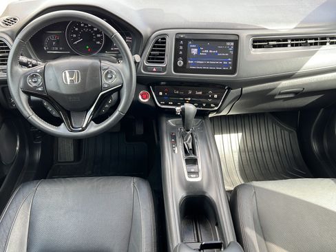 Used 2021 Honda HR-V EX-L image 11