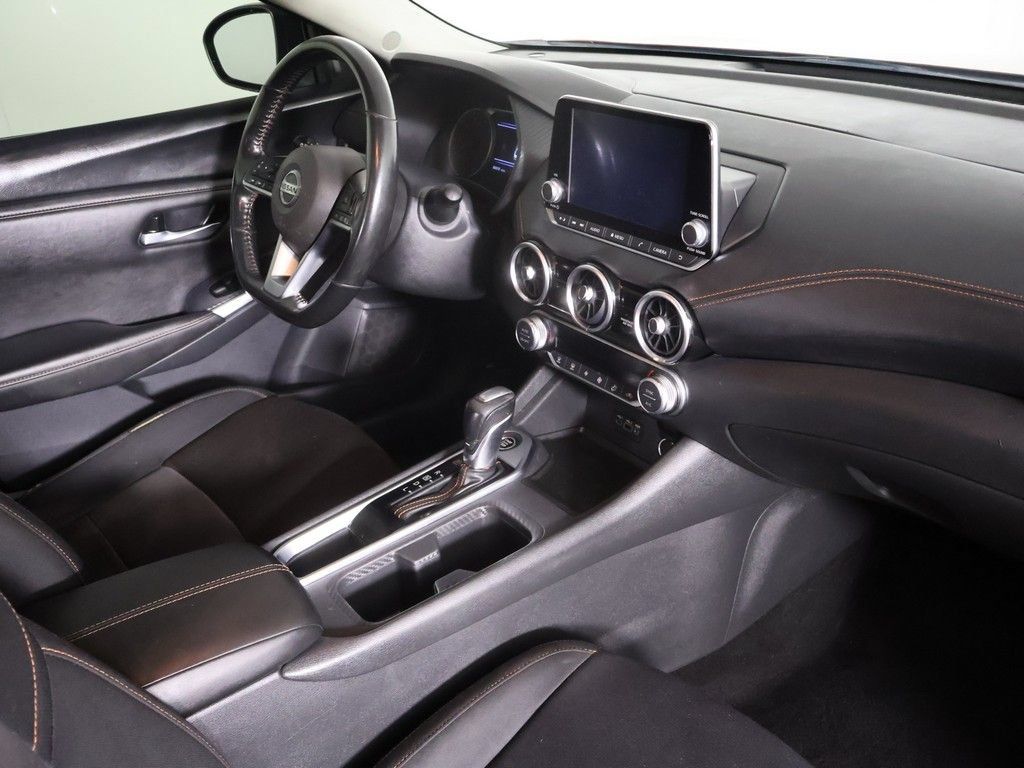 Used 2023 Nissan Sentra SR FWD image 25