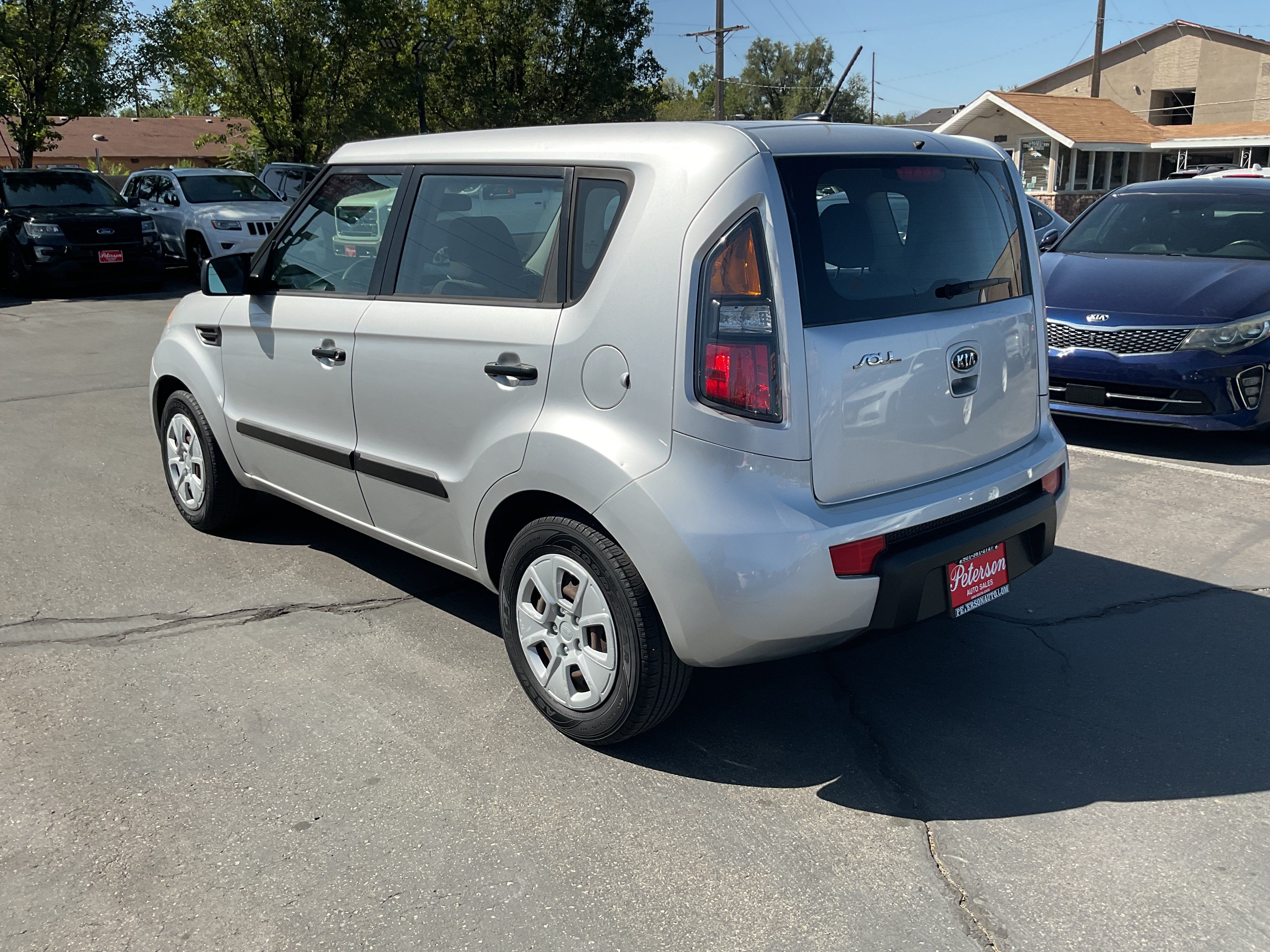Used 2011 Kia Soul FWD image 7