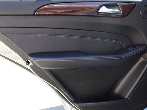Used 2012 Mercedes-Benz ML 350 4MATIC image 23