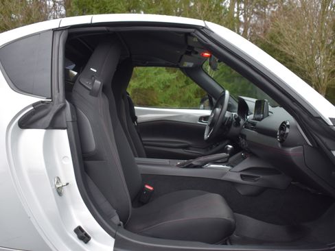 Used 2018 MAZDA MX-5 Miata RF Club image 26