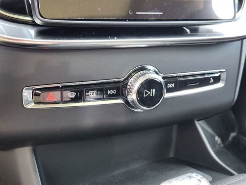 New 2026 Volvo XC90 T8 Ultra w/ Lounge Package image 16