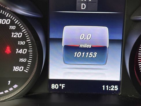 Used 2017 Mercedes-Benz GLC 300 4MATIC image 28