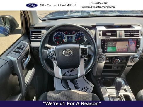 Used 2018 Toyota 4Runner SR5 AWD/4WD image 11