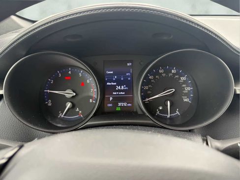 Used 2019 Toyota C-HR LE FWD image 11