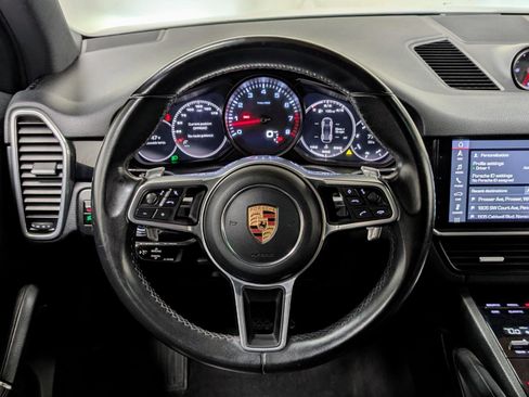 Used 2019 Porsche Cayenne image 29