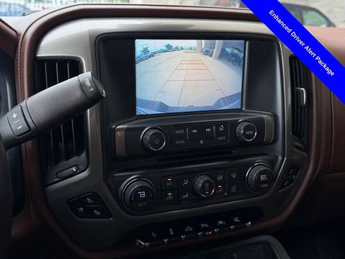 Used 2018 Chevrolet Silverado 1500 High Country AWD/4WD image 9