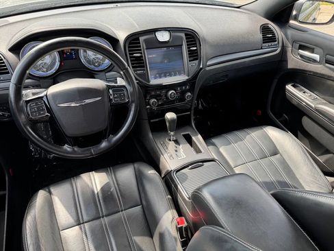 Used 2014 Chrysler 300 S AWD/4WD image 10