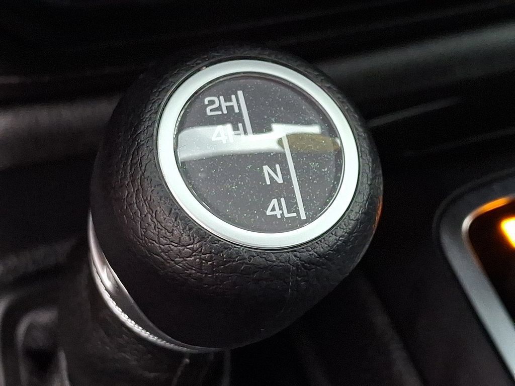 Used 2022 Jeep Wrangler Unlimited Sport AWD/4WD image 26