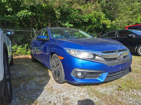 Used 2016 Honda Civic EX-T image 3