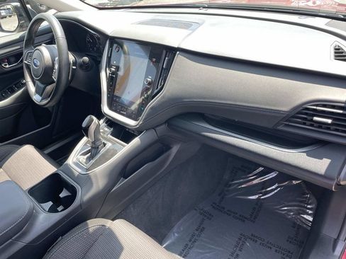 Used 2025 Subaru Outback Premium AWD/4WD image 29